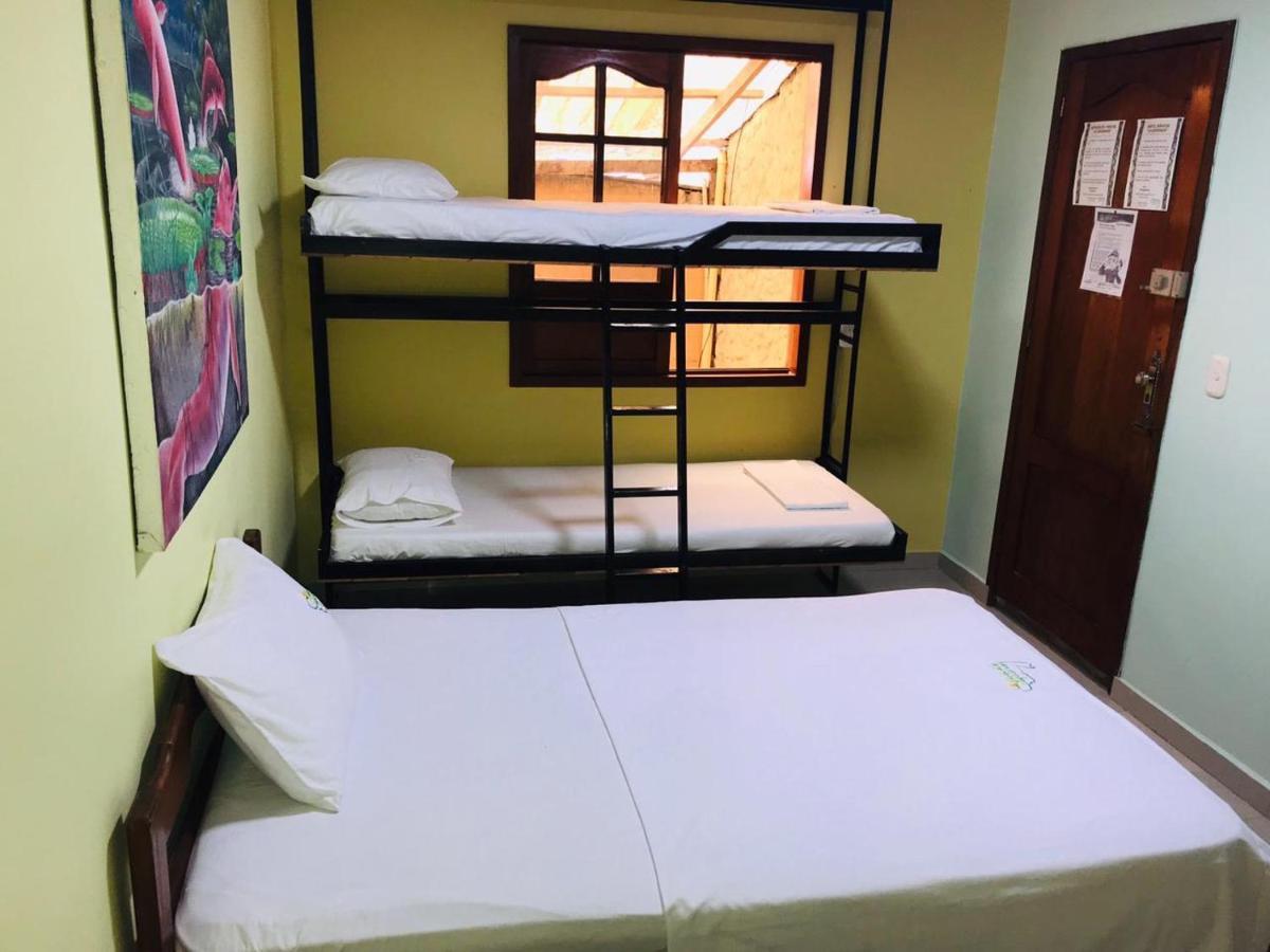 Hostal La Esperanza Leticia Bagian luar foto